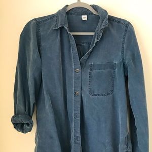 Old Navy Tencel button down - great condition!
